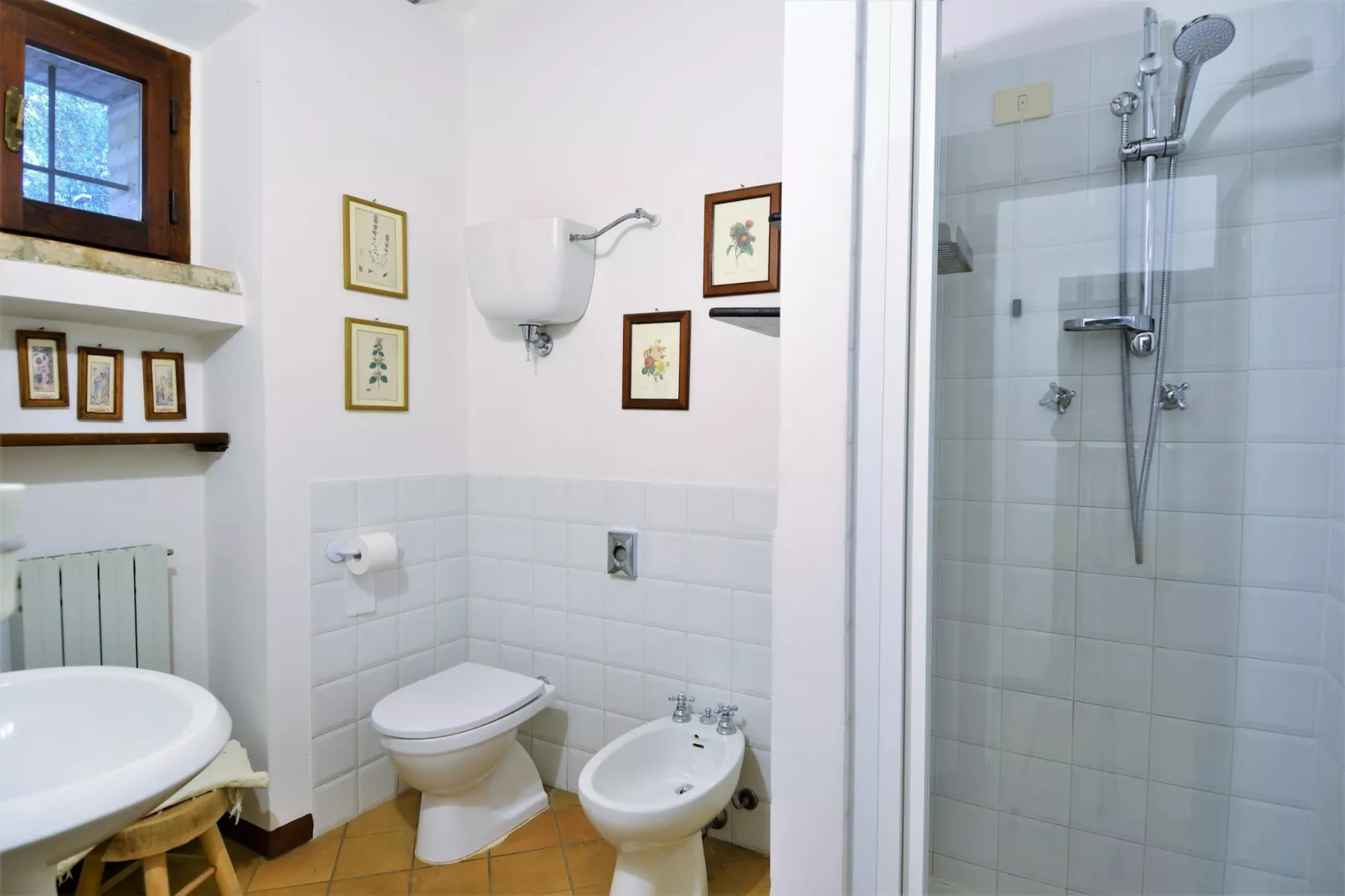 Armeria-Bathroom