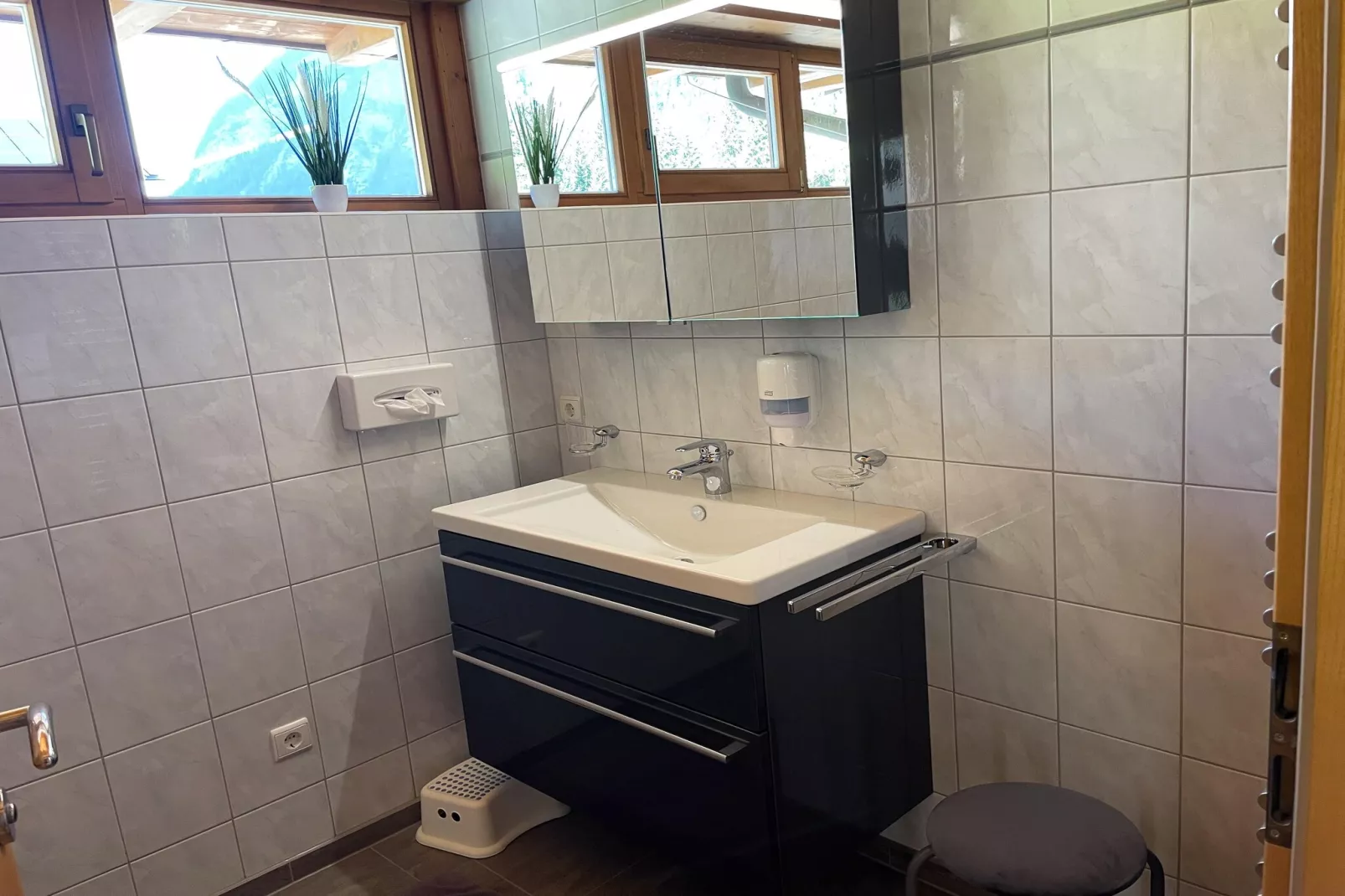Lehner Schlössl-Bathroom