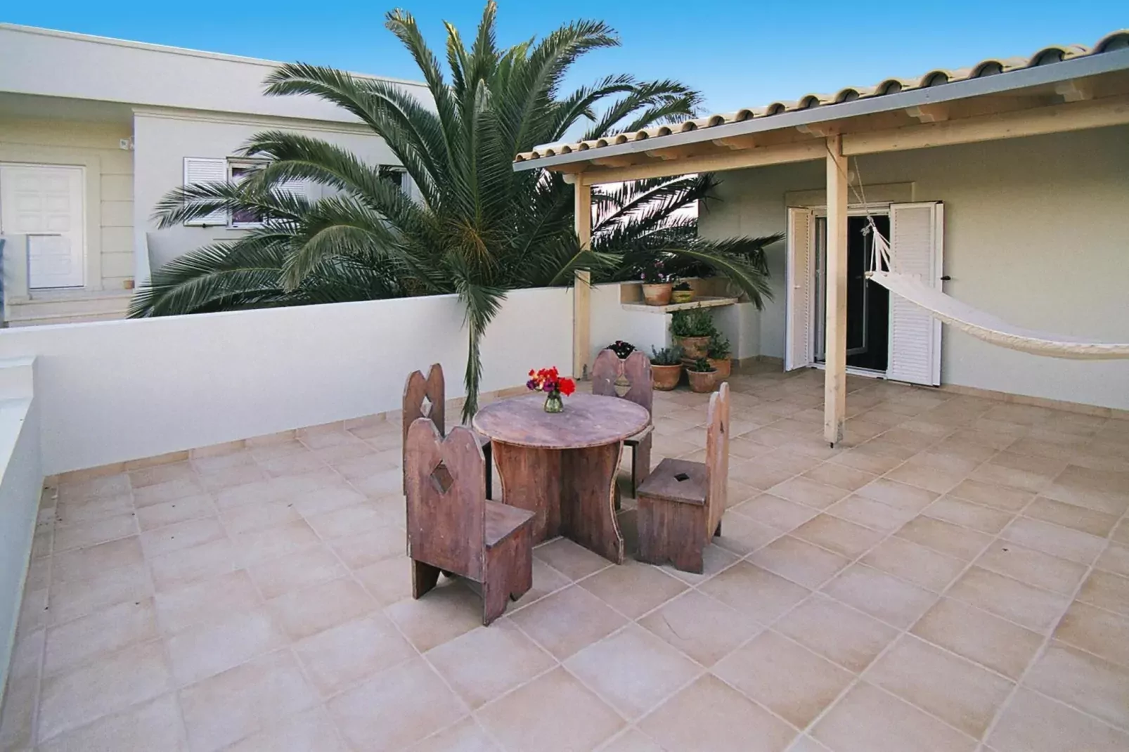 Holiday residence Rodanthi Darmarochori-Complex-Terrassenbalkon