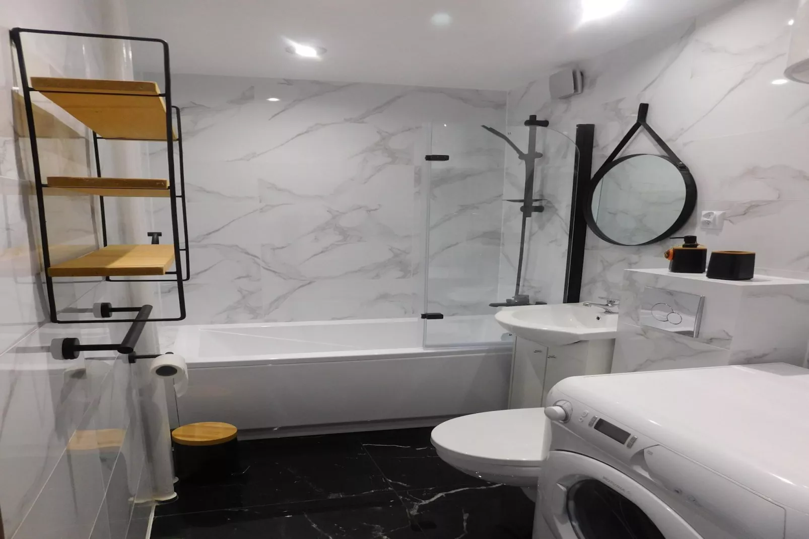 Apartament w Świnoujściu dla 2 osób-Badezimmer