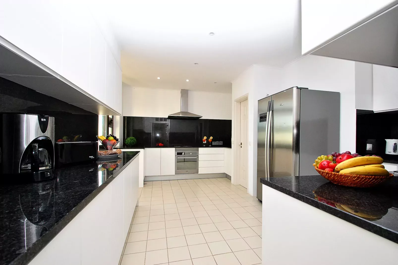 Penthouse Miami-Kitchen