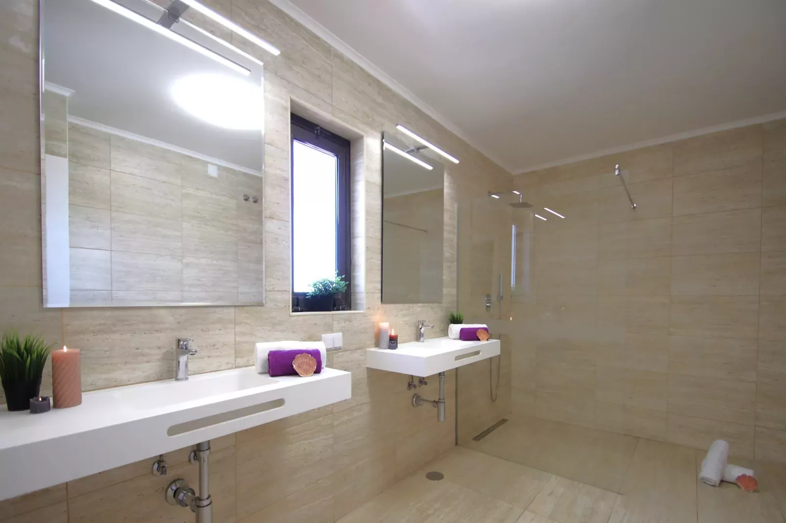 Penthouse Miami-Bathroom