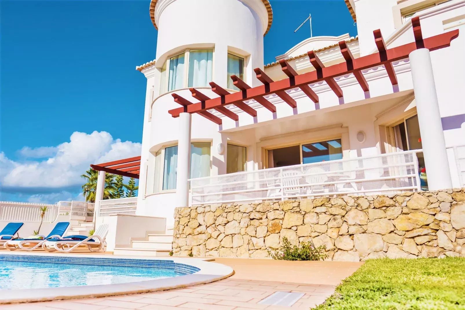 Villa Melanesia-Außenbereich Sommer