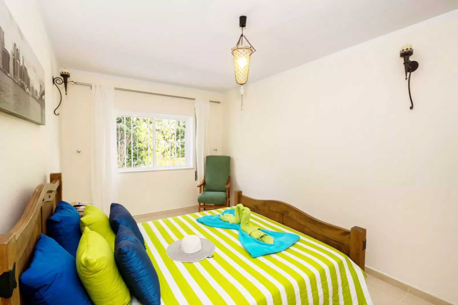 Townhouse Moreton-Bedroom