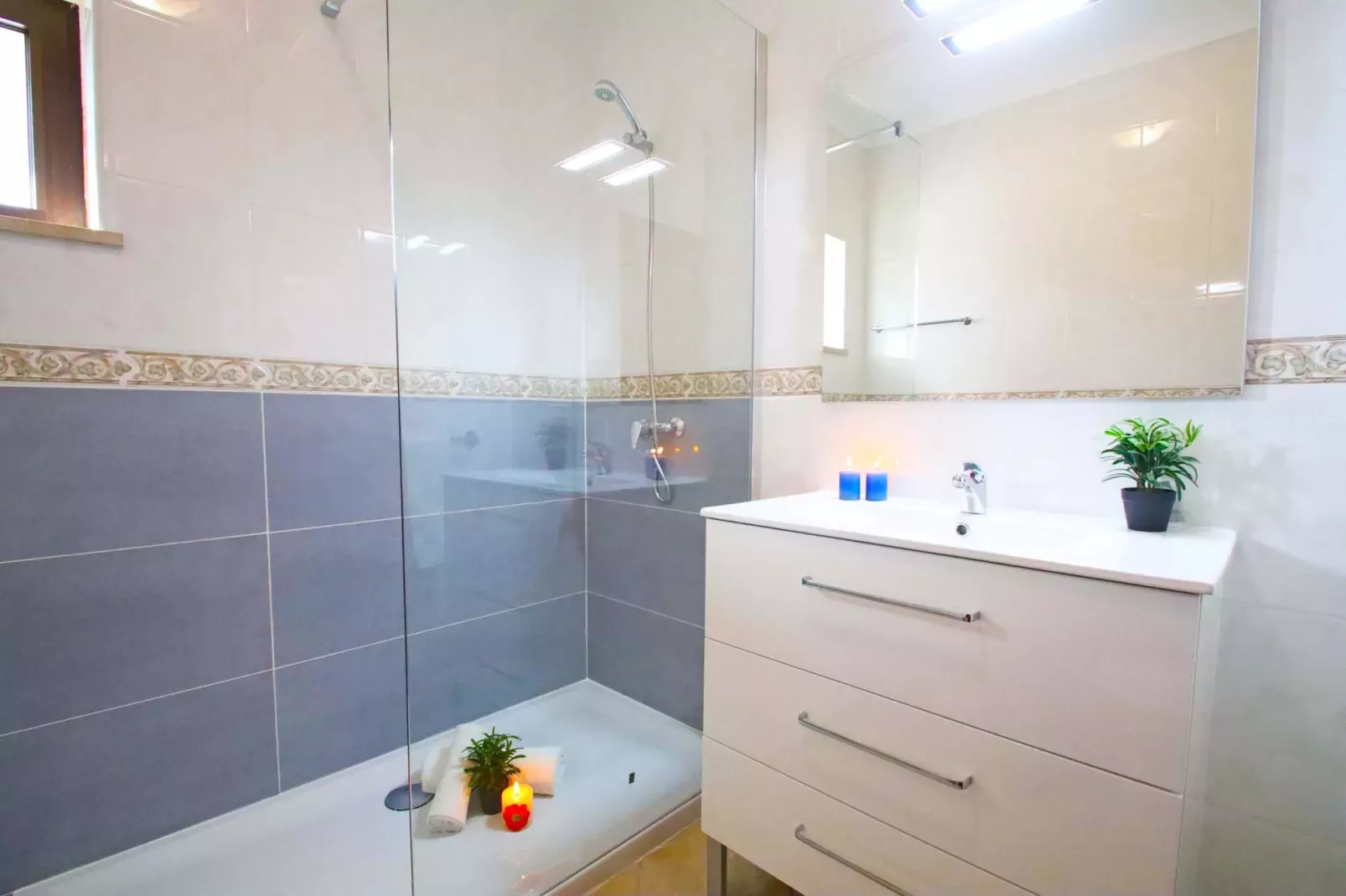 Villa Martinica-Bathroom