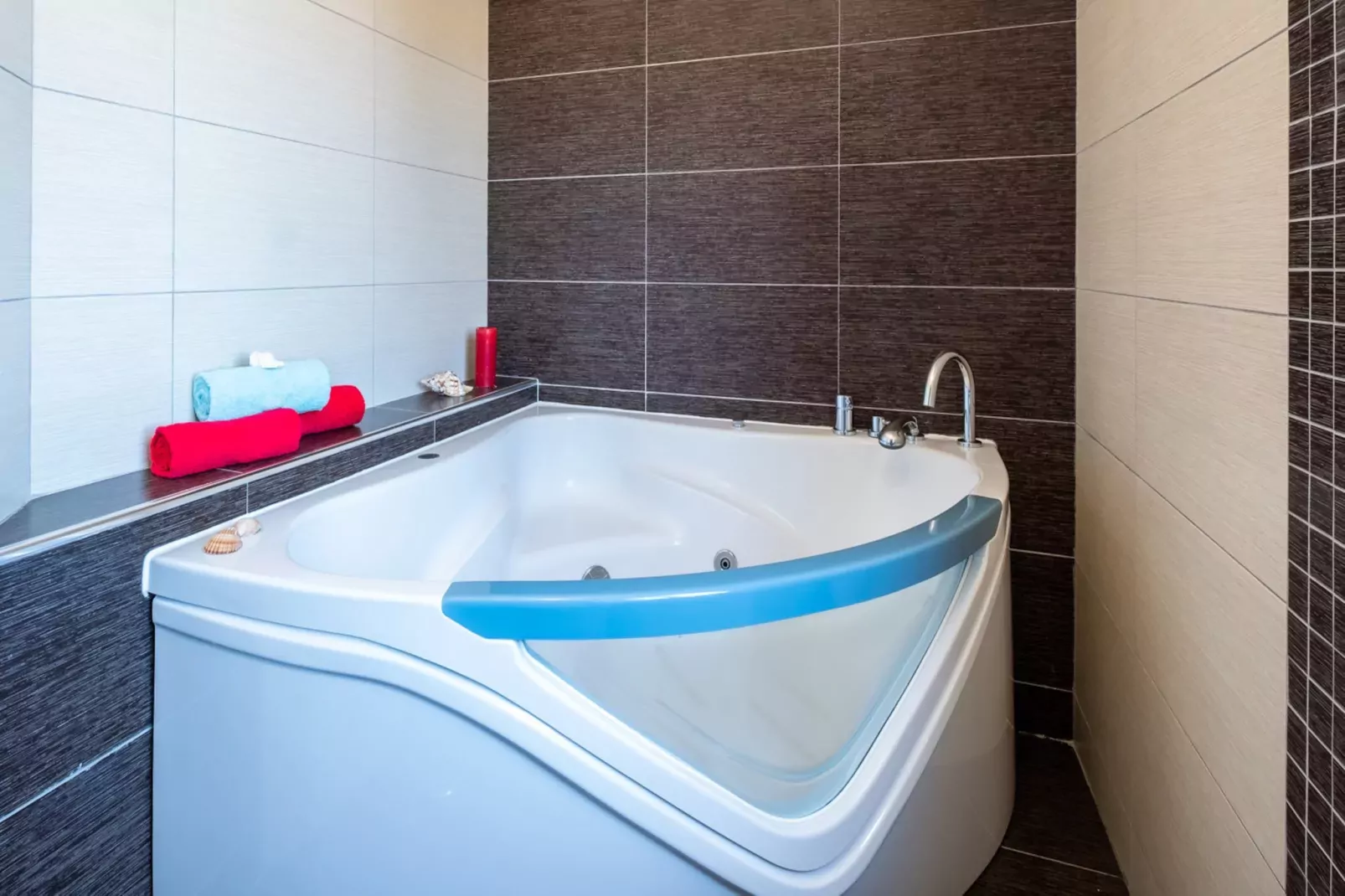 Villa Laguna-Bathroom