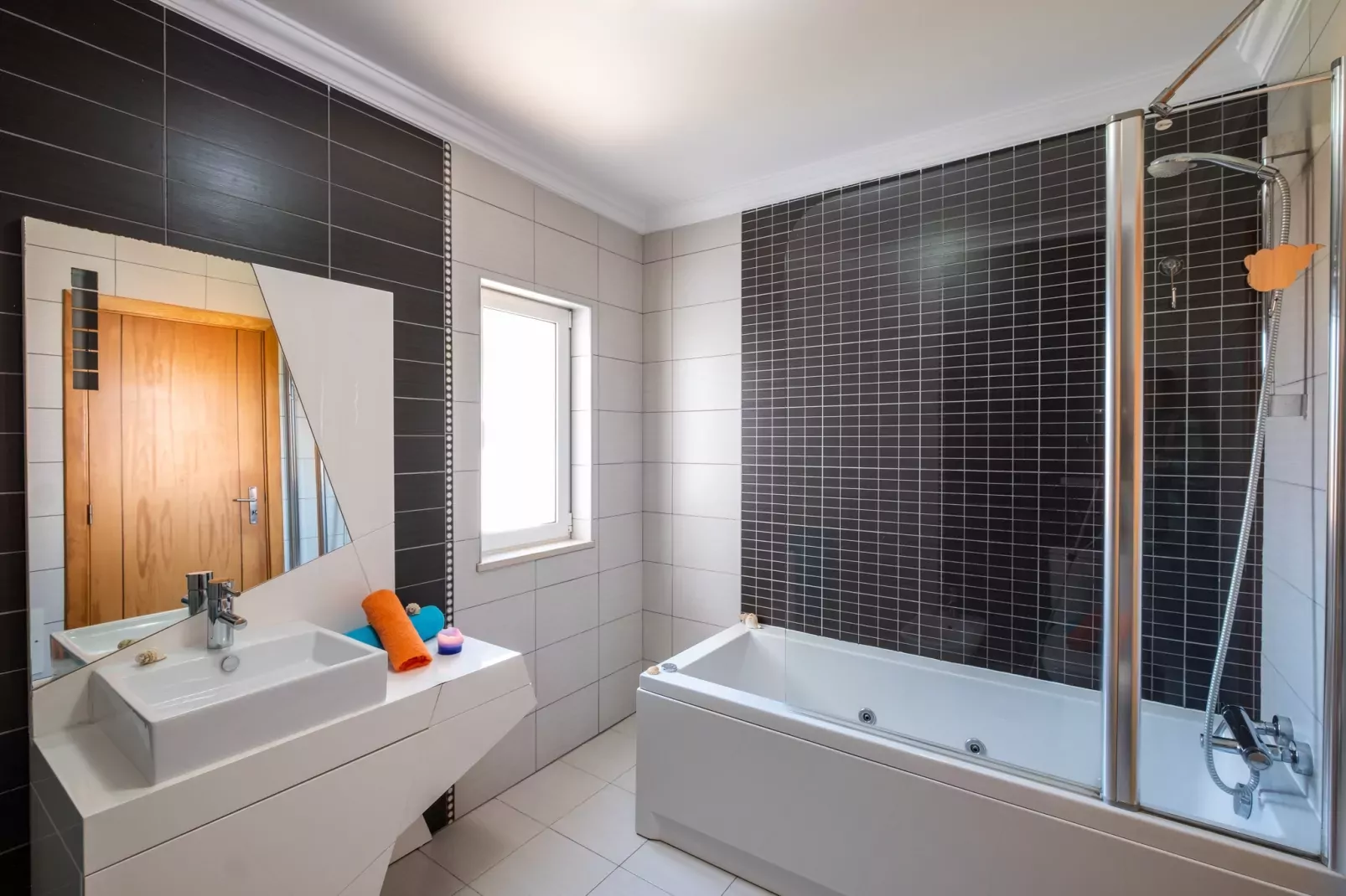 Villa Laguna-Bathroom
