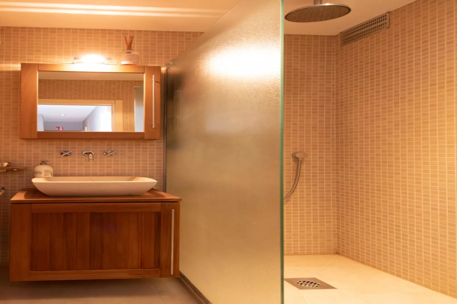 Osborne 0102-Badezimmer
