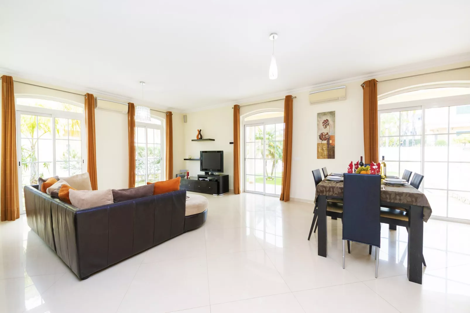 Villa Imagine-Living room