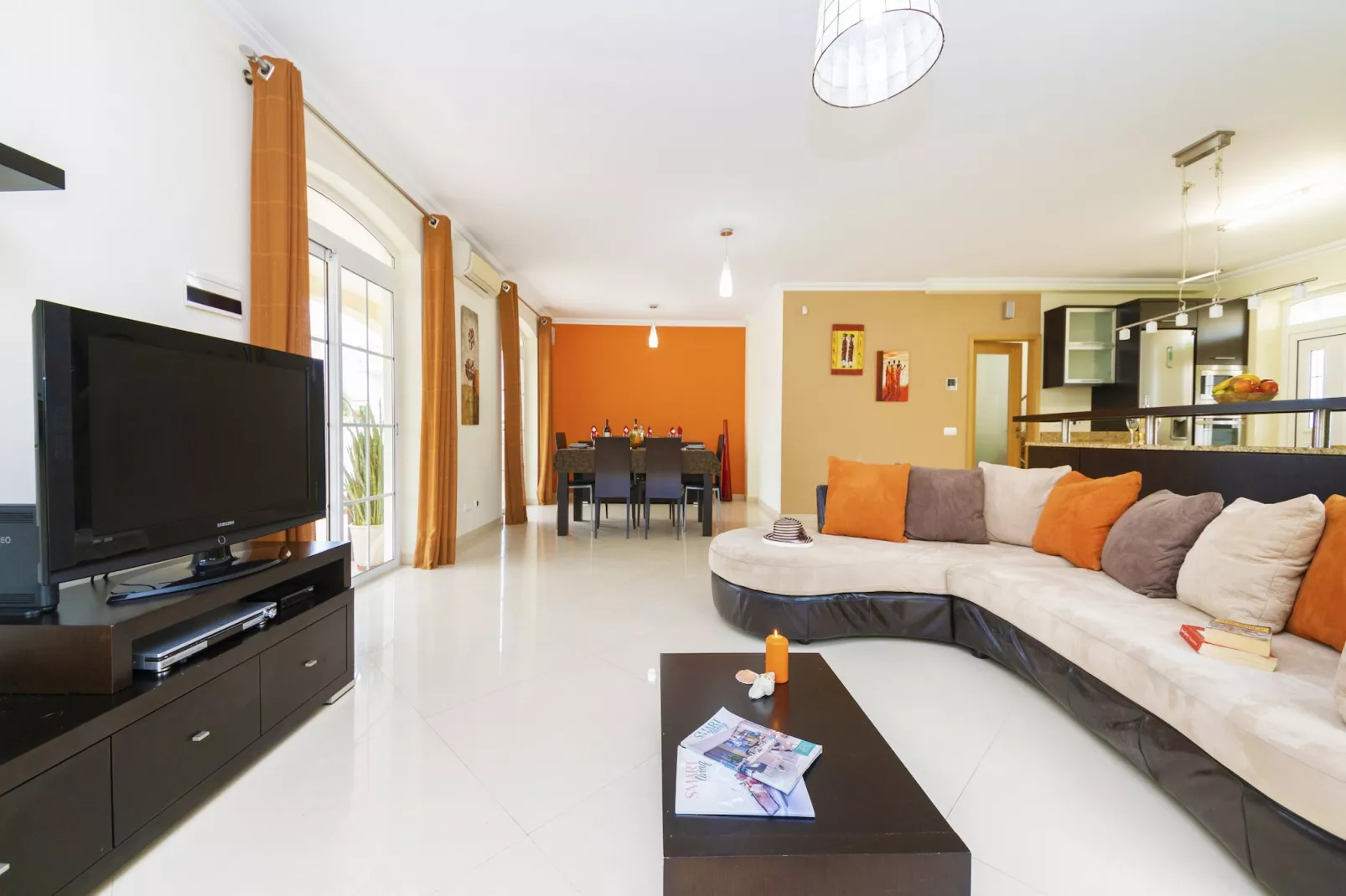Villa Imagine-Living room