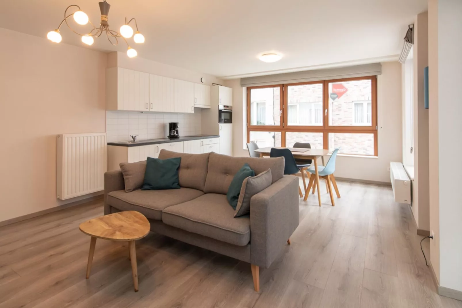 Continental-Living room