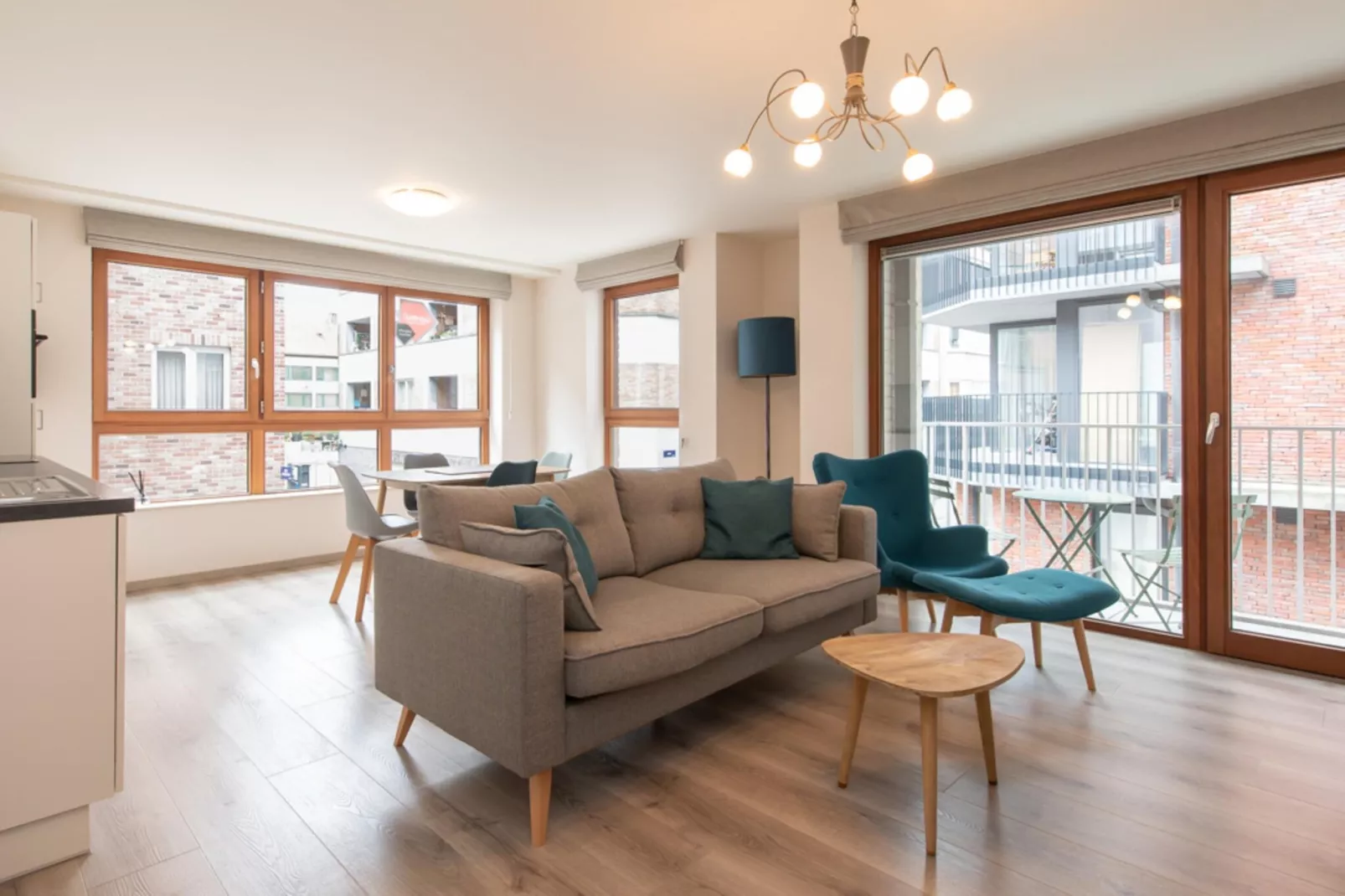 Continental-Living room