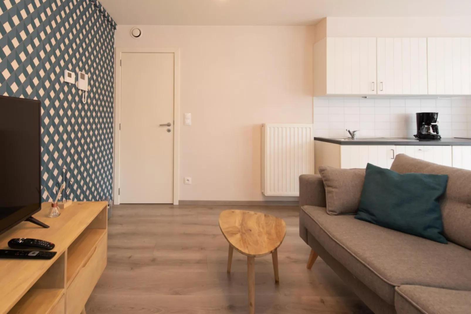 Continental-Living room