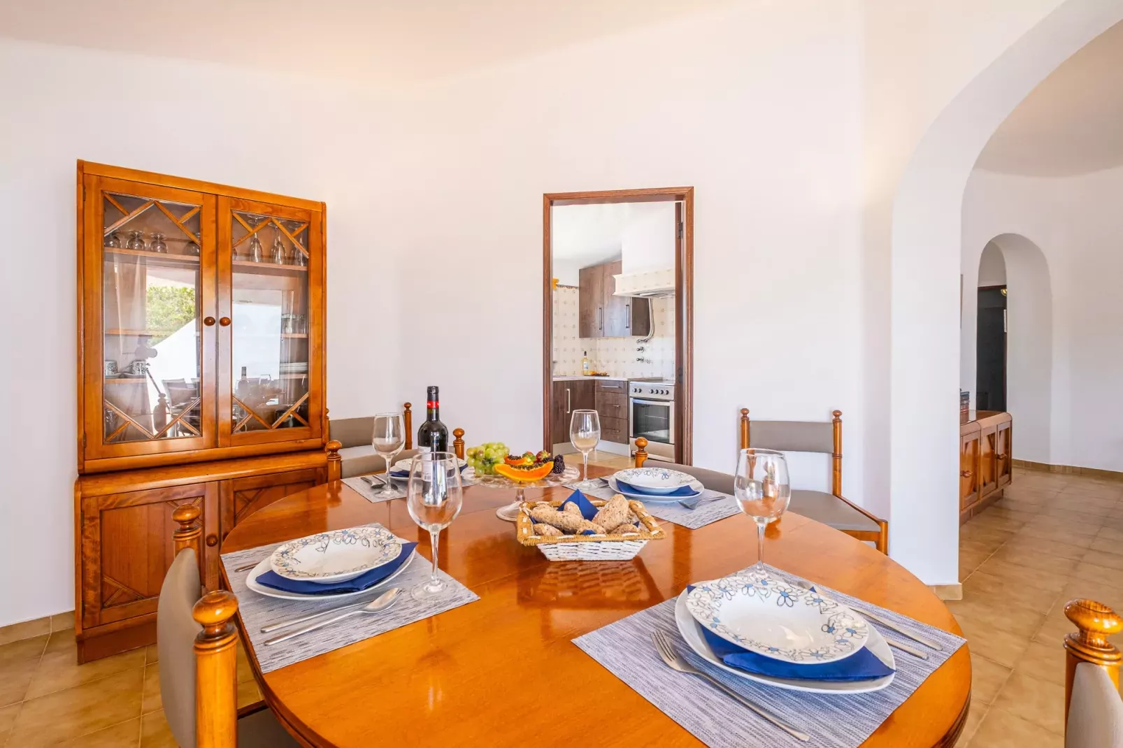 Villa Sunshine-Dining room
