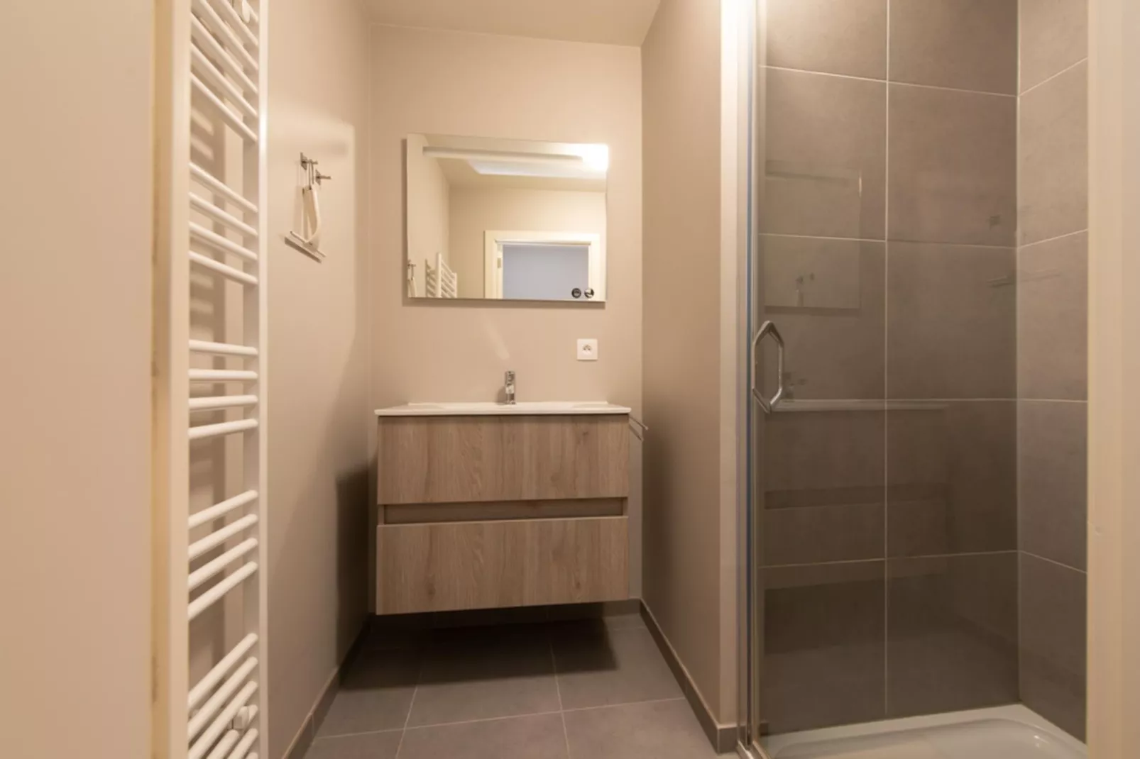 Continental-Bathroom