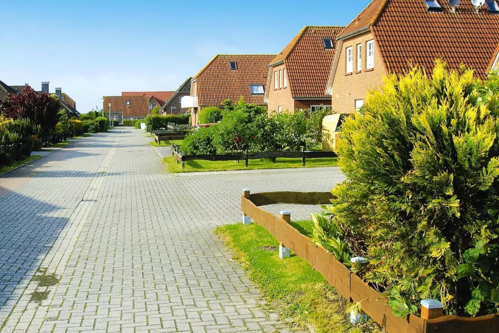 Ferienhaus Neßmersiel-Areas summer 5km
