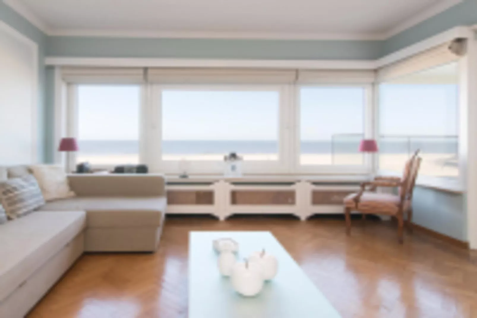 Continental-Living room