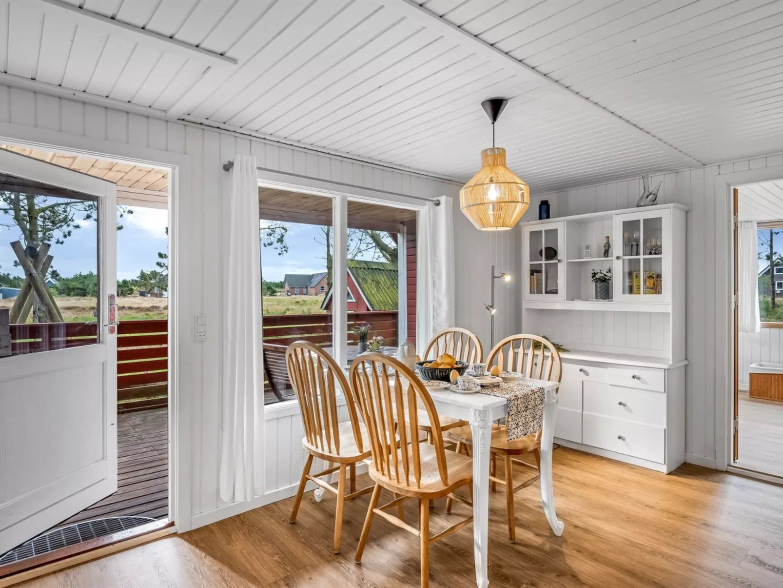 "Knud" - 2.5km from the sea-Inside