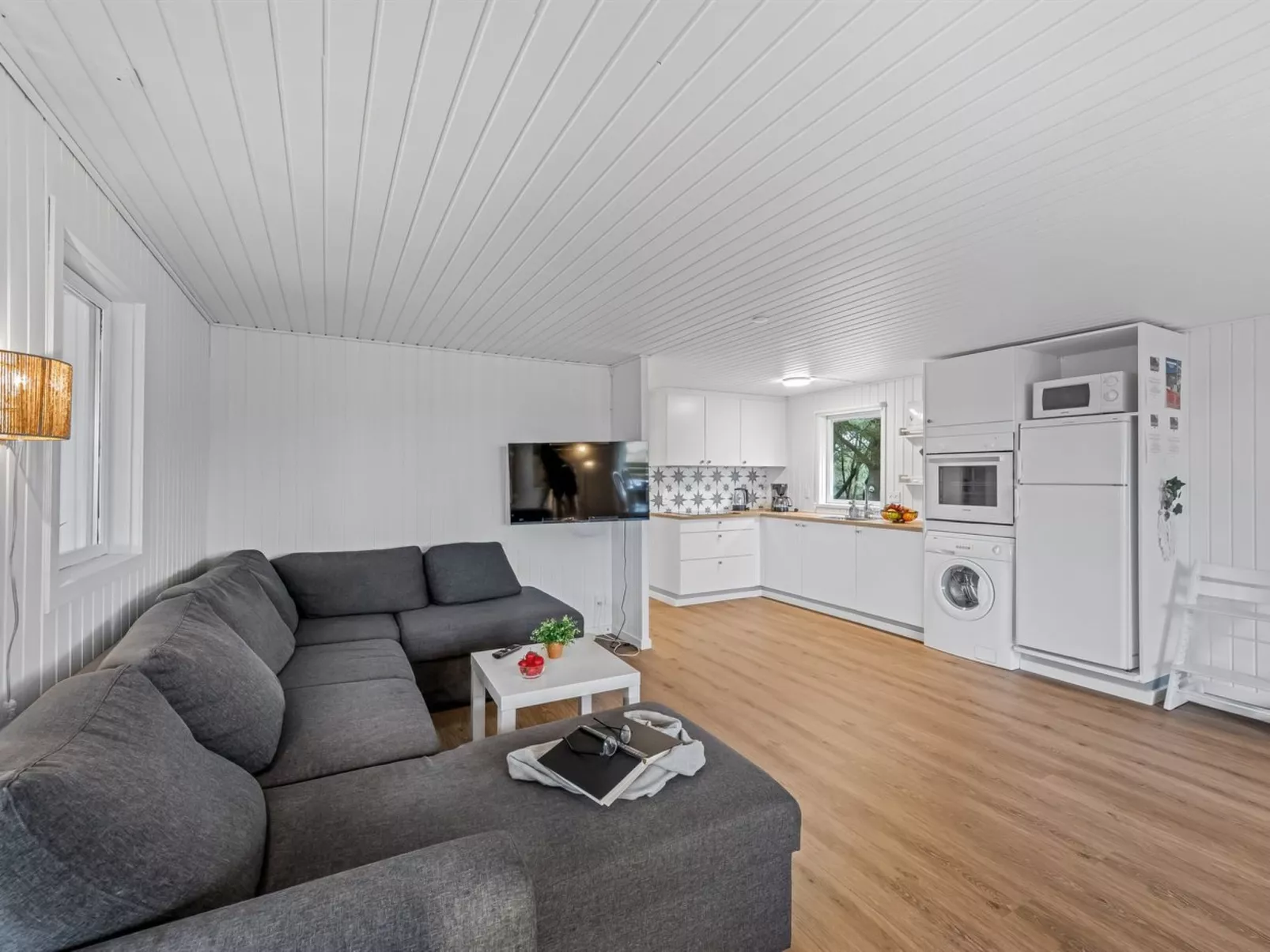 "Knud" - 2.5km from the sea-Inside