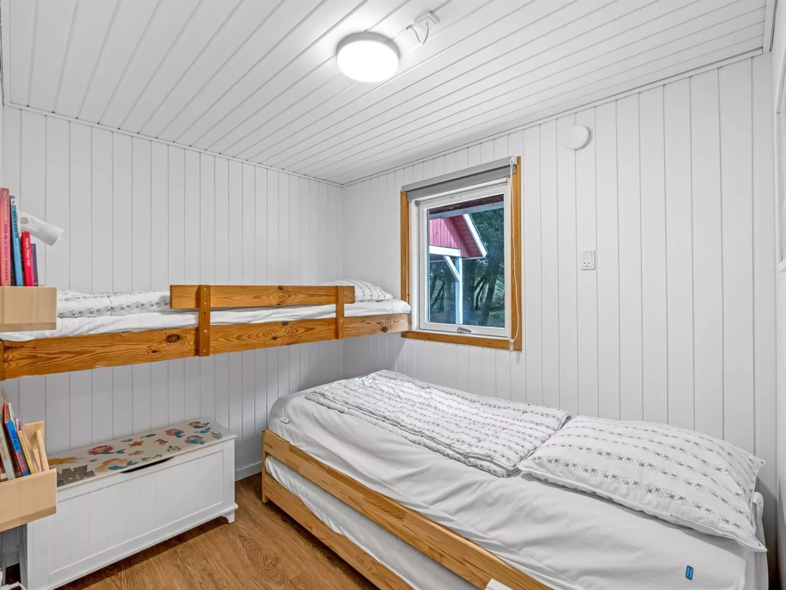 "Knud" - 2.5km from the sea-Inside