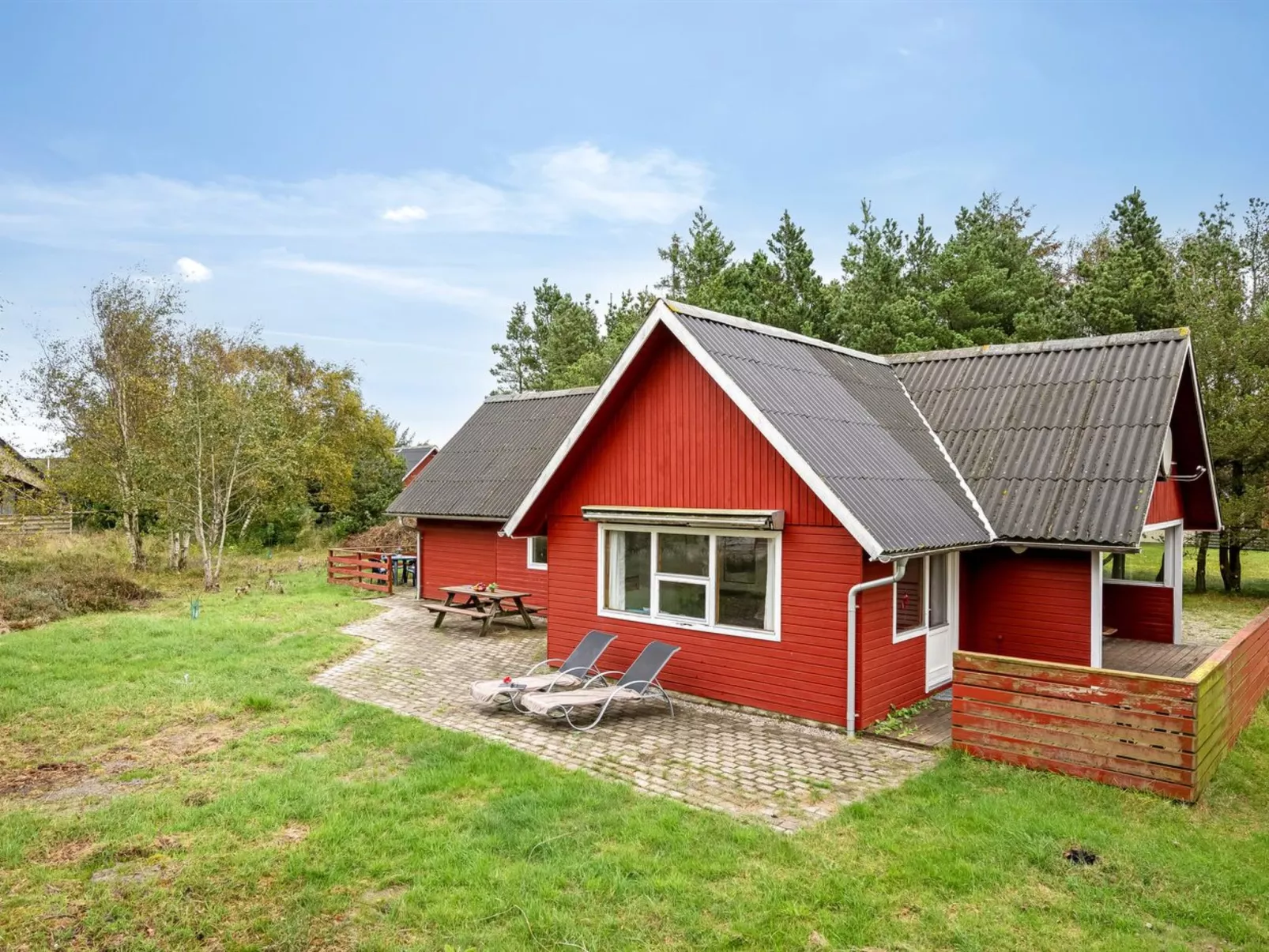 "Knud" - 2.5km from the sea-Outside