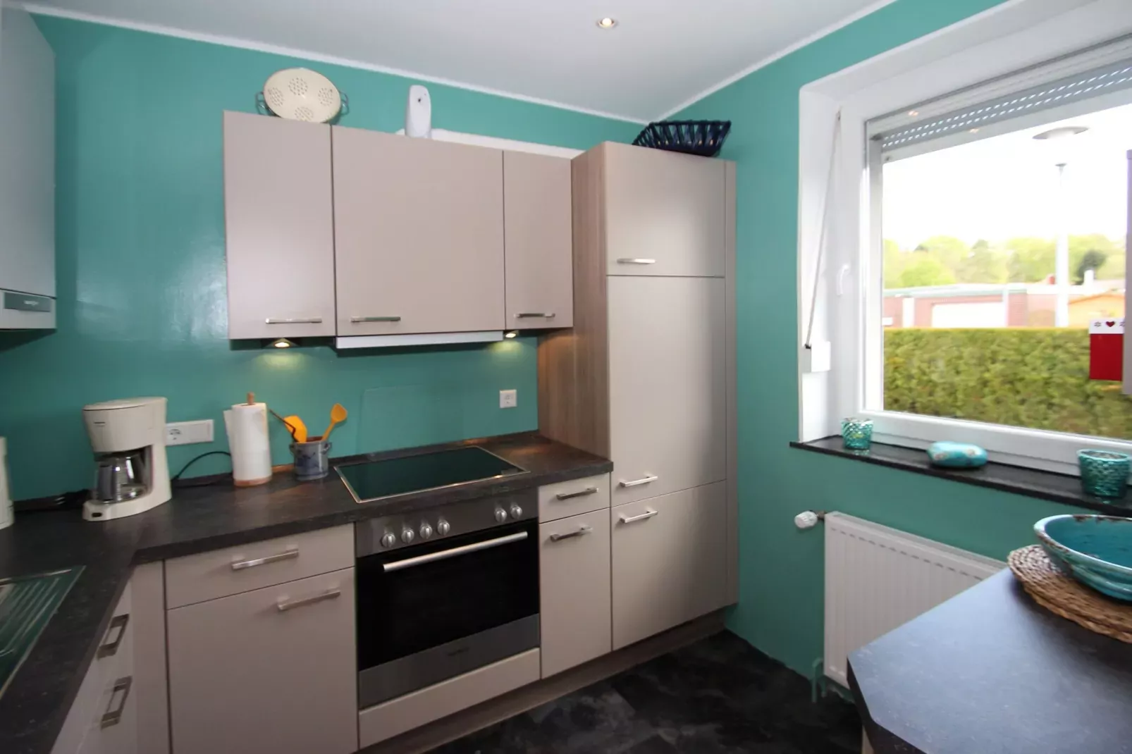 Bungalow Berumbur-Kitchen