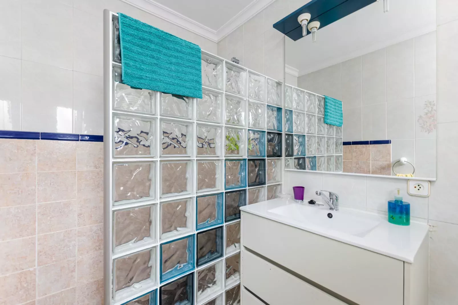 YourHouse Petita-Badezimmer