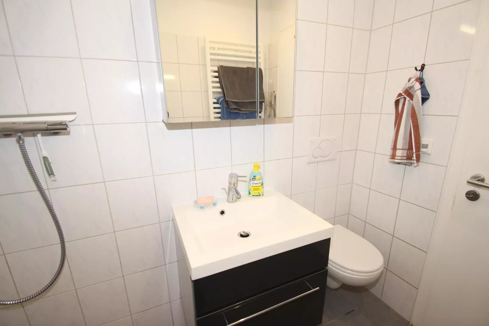 Bungalow Berumbur-Bathroom
