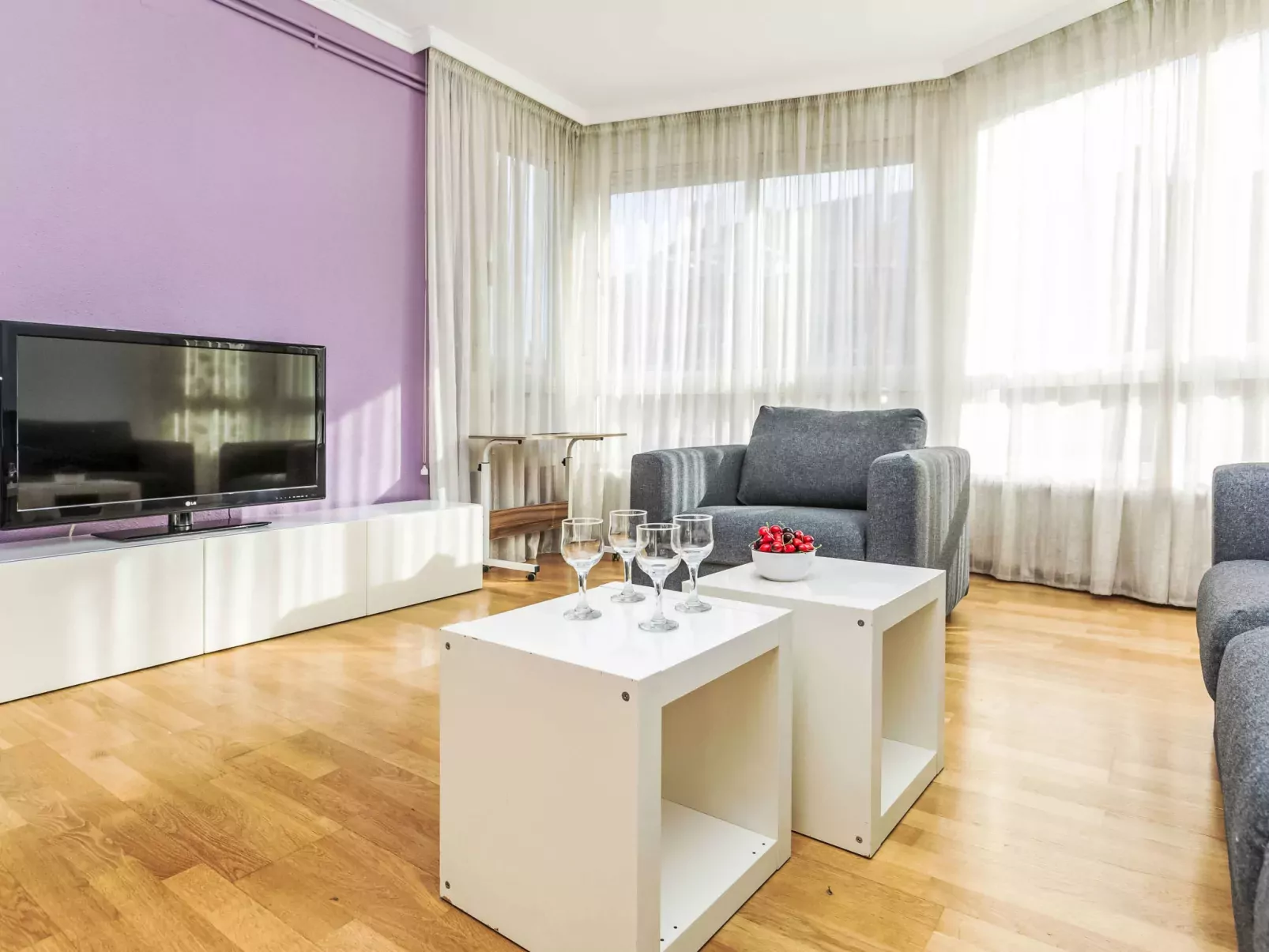 Sants-Les Corts Galileu-Inside