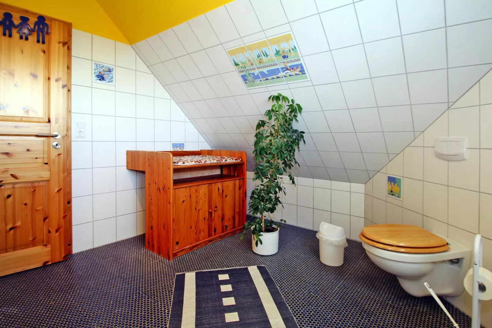 Großes Ferienhaus am Deichtor in Neßmersiel-Bathroom