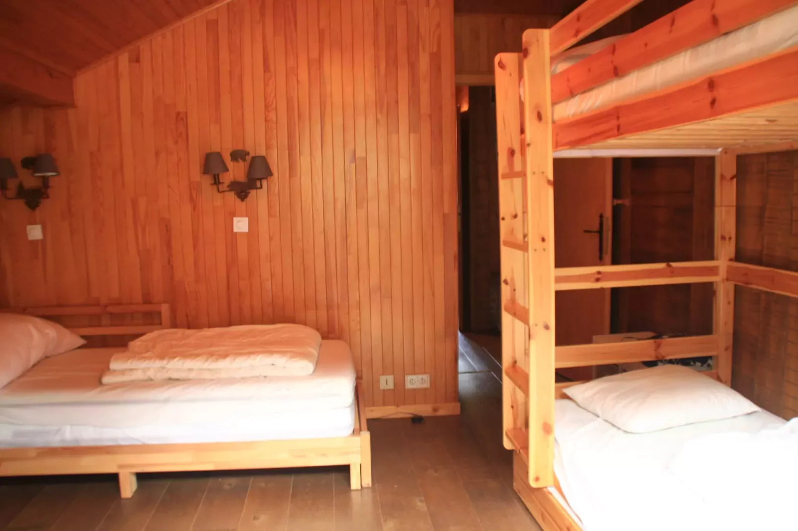 Chalet Ours Brun ORB MOUNTAIN & QUIET 6 Pers.-Schlafzimmer
