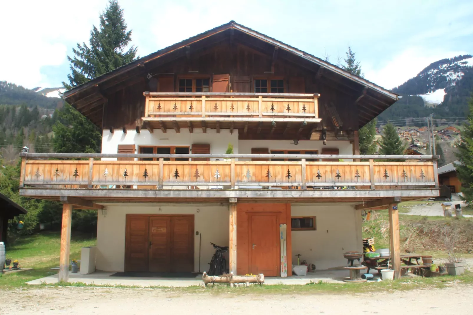 Chalet Ours Brun ORB MOUNTAIN & QUIET 6 Pers.-Außenbereich