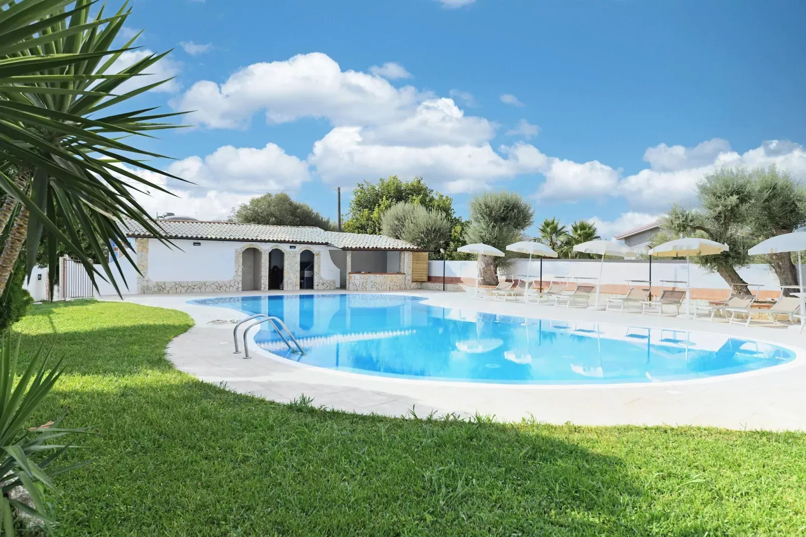 Villa Parisi mit Privatpool Siracusa-Pool