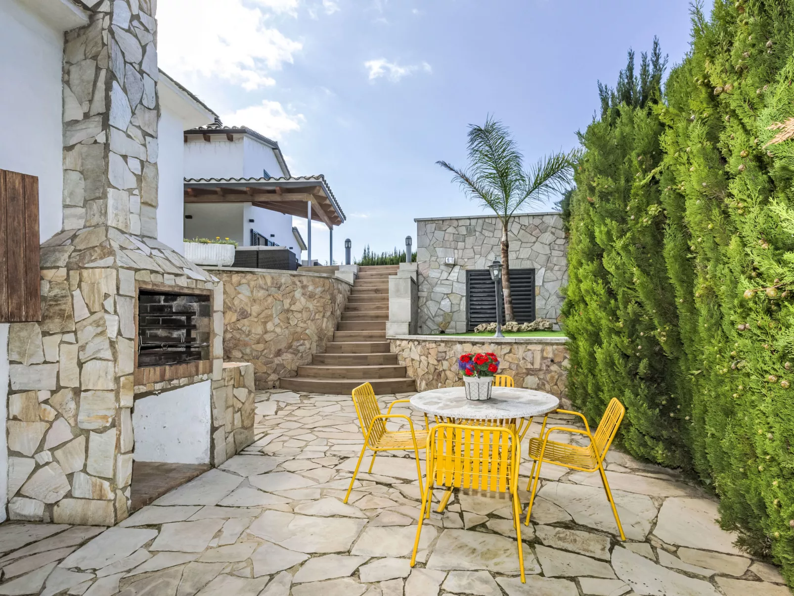 Torre de Ven-Outside