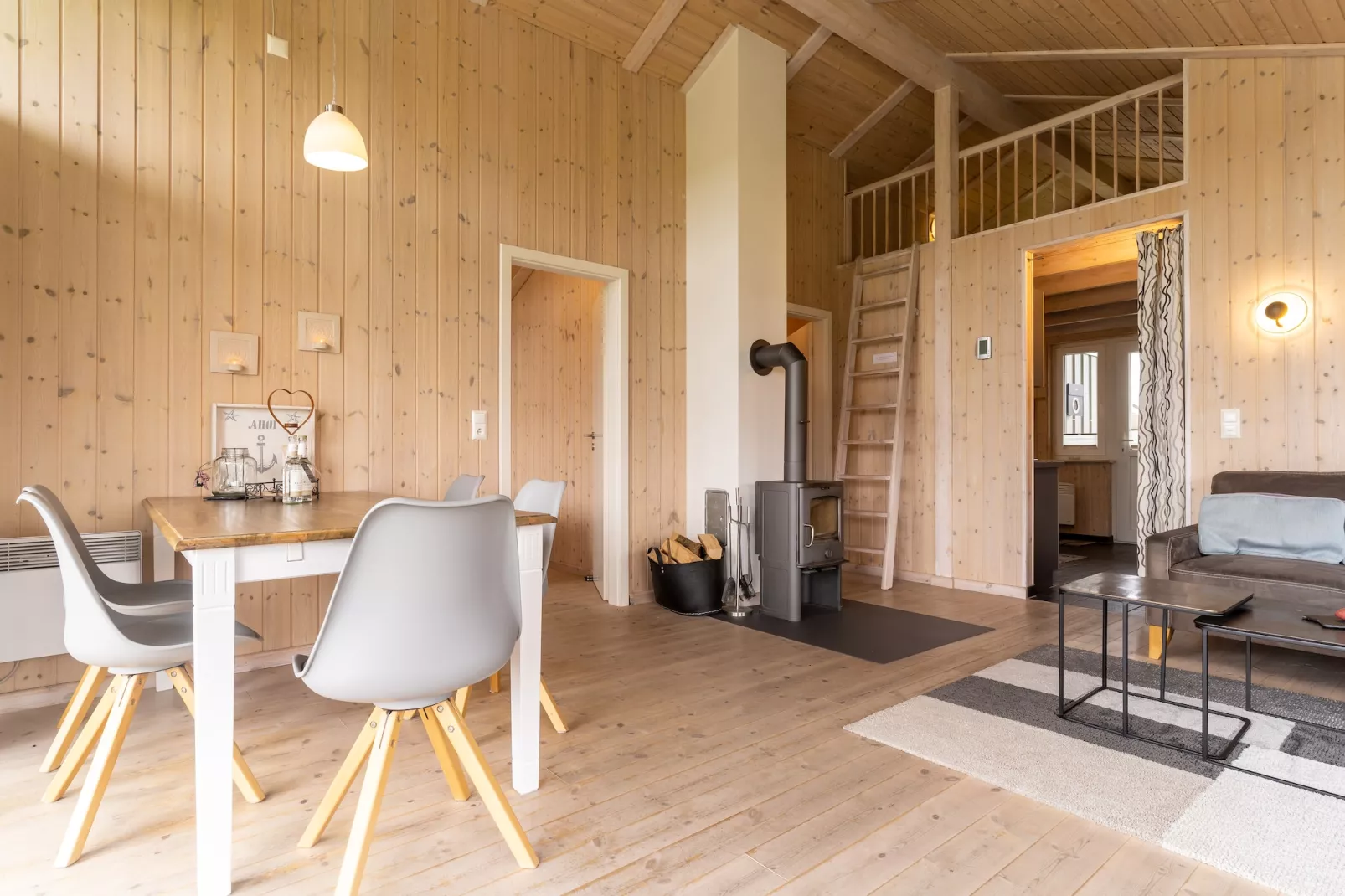 Nordseenest am Deich-Living room
