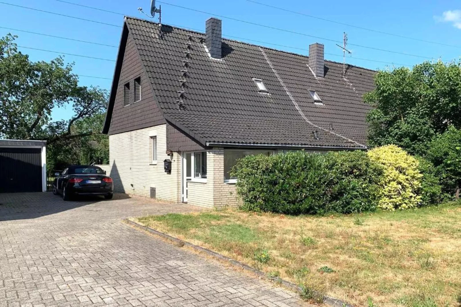 Großes Ferienhaus am Deichtor in Neßmersiel-Areas summer 1km