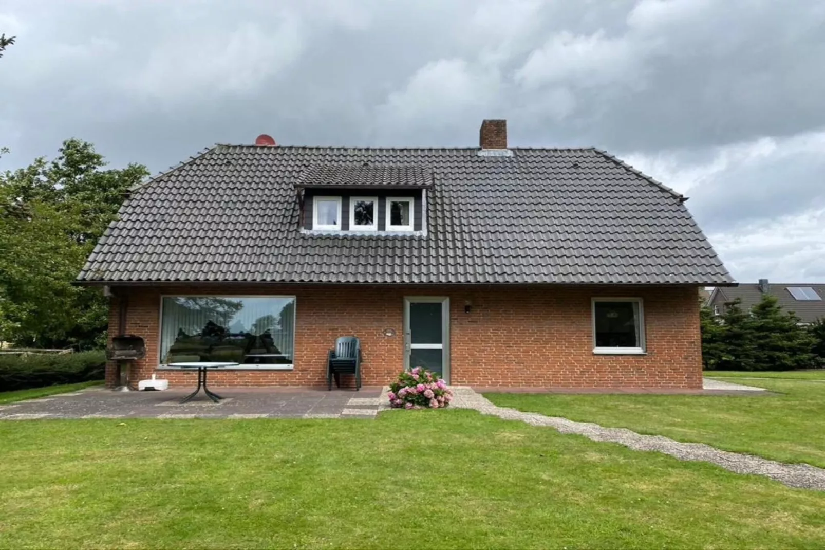 Großes Ferienhaus am Deichtor in Neßmersiel-Areas summer 5km