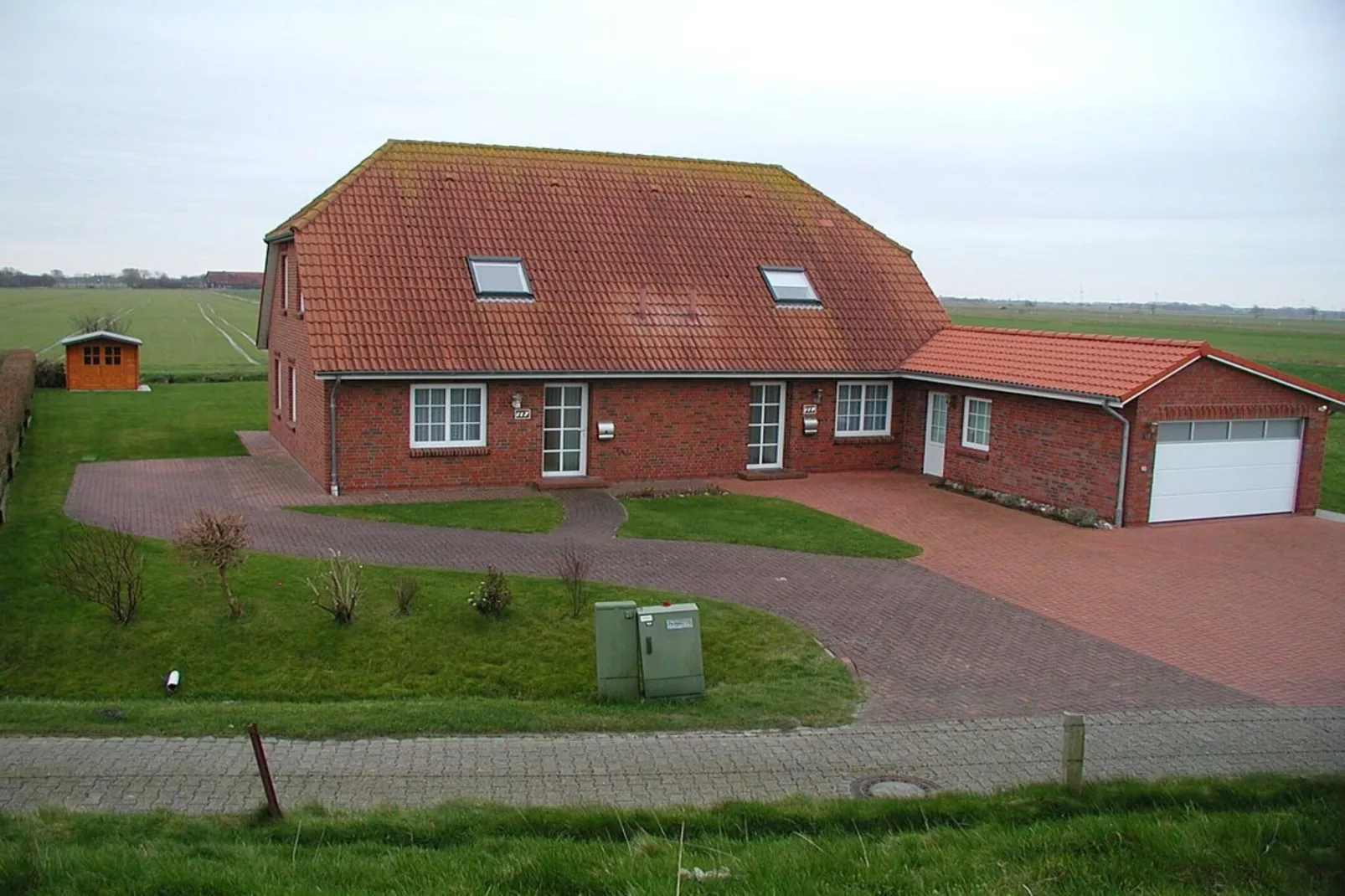 Großes Ferienhaus am Deichtor in Neßmersiel-Areas summer 20km