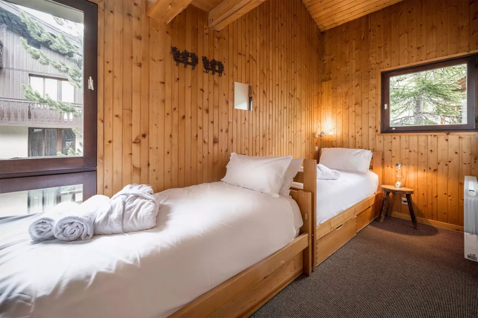 Chalet Val Rogoney-Bedroom