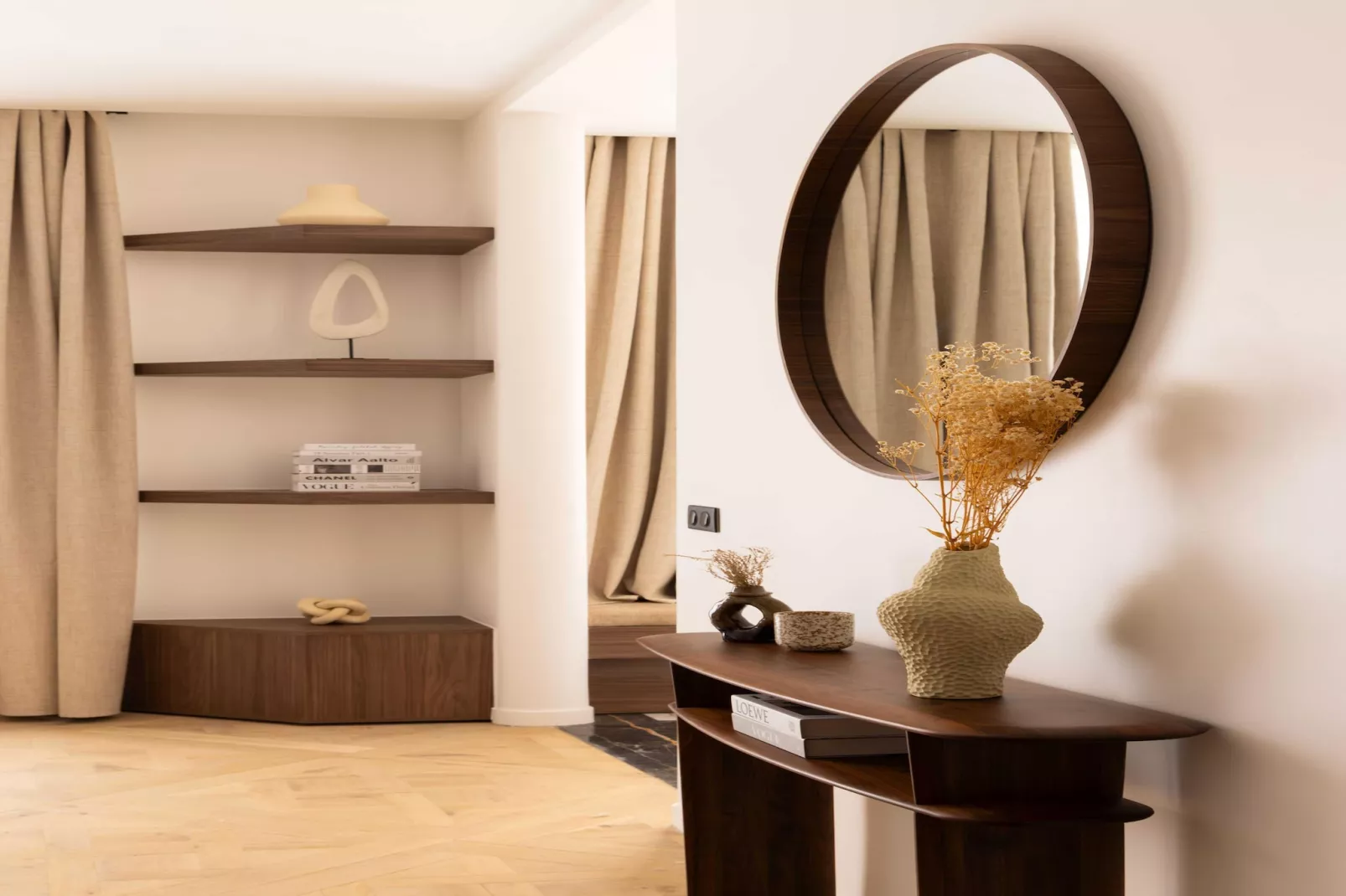 RI-74-TEMPLE-Living room