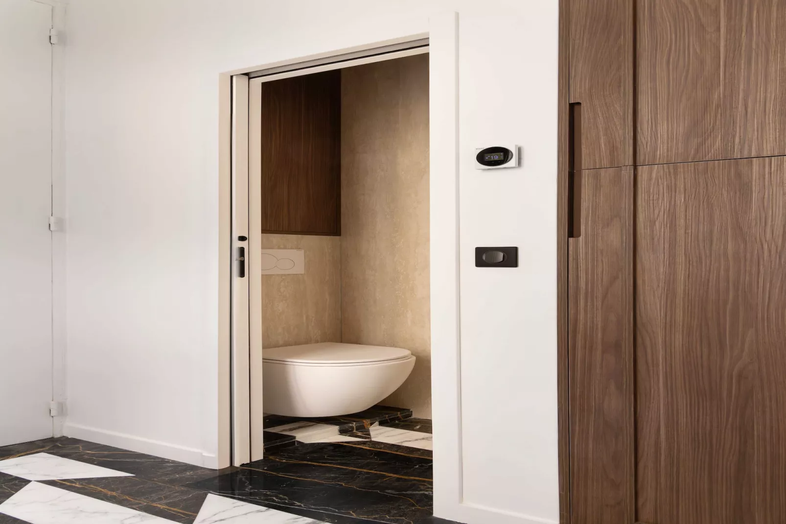 RI-74-TEMPLE-Bathroom