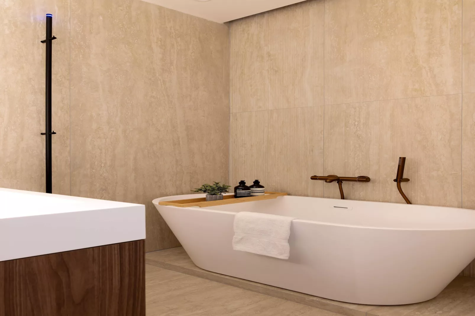 RI-74-TEMPLE-Bathroom