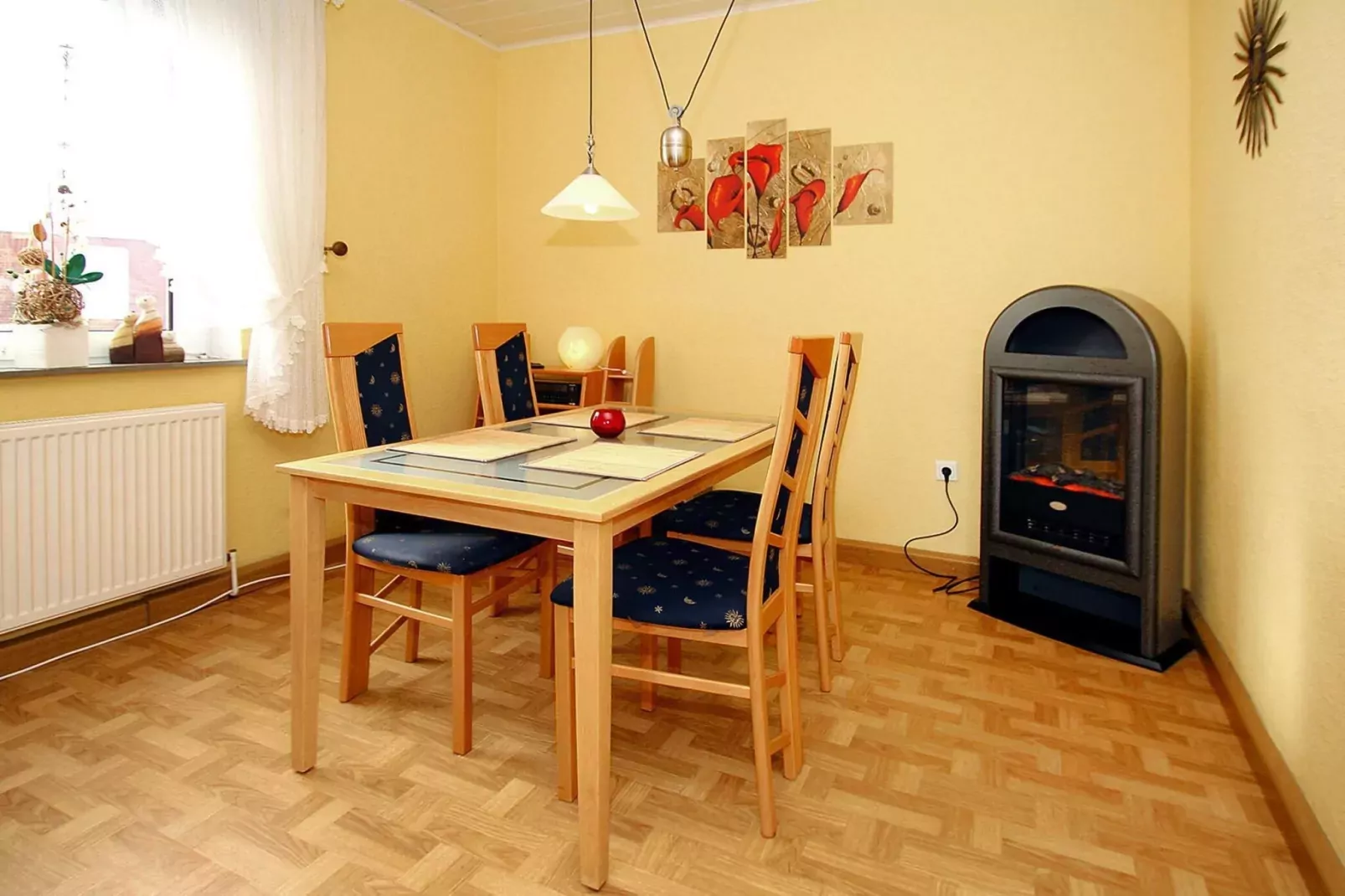 Ferienbungalow Klönsnack in Dornumersiel-Salle à manger