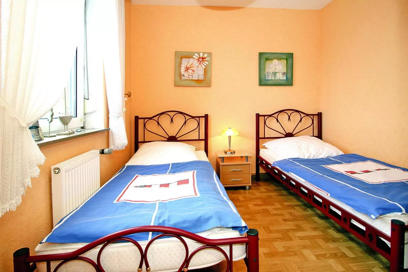 Ferienbungalow Klönsnack in Dornumersiel-Chambre