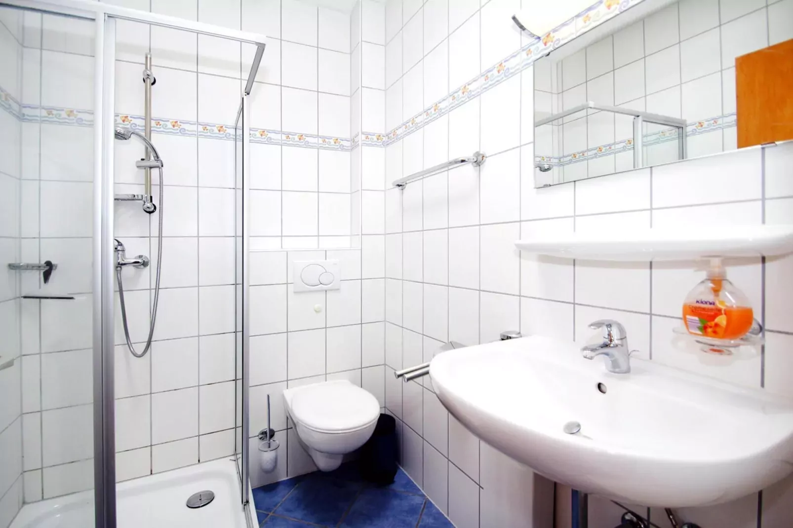 Ferienbungalow Arielle in Dornumersiel-Bathroom