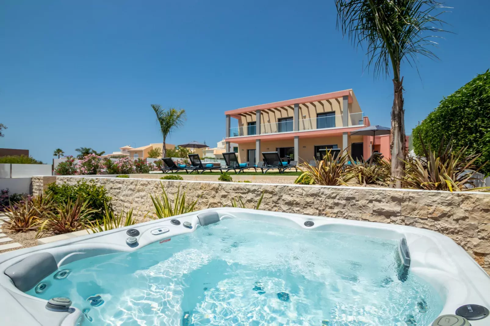 Villa Riviera-Pool