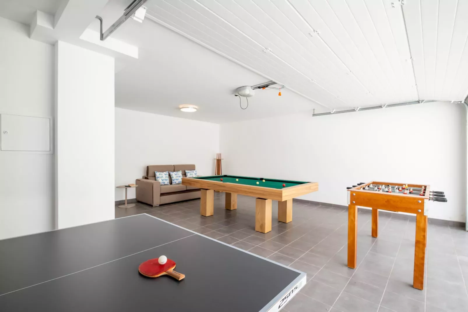 Villa Riviera-Living room