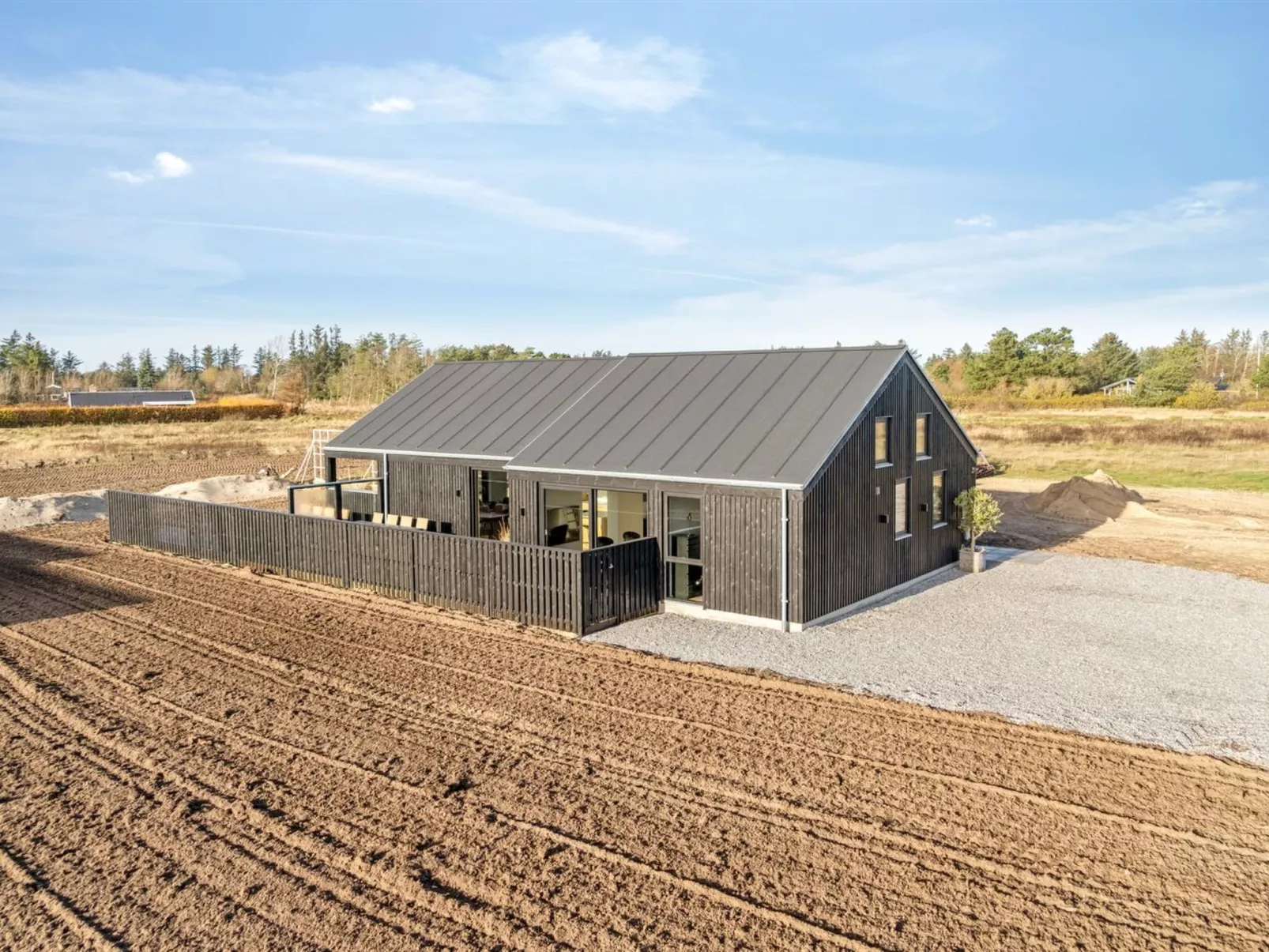 "Stenkil" - 1.2km from the sea-Draußen