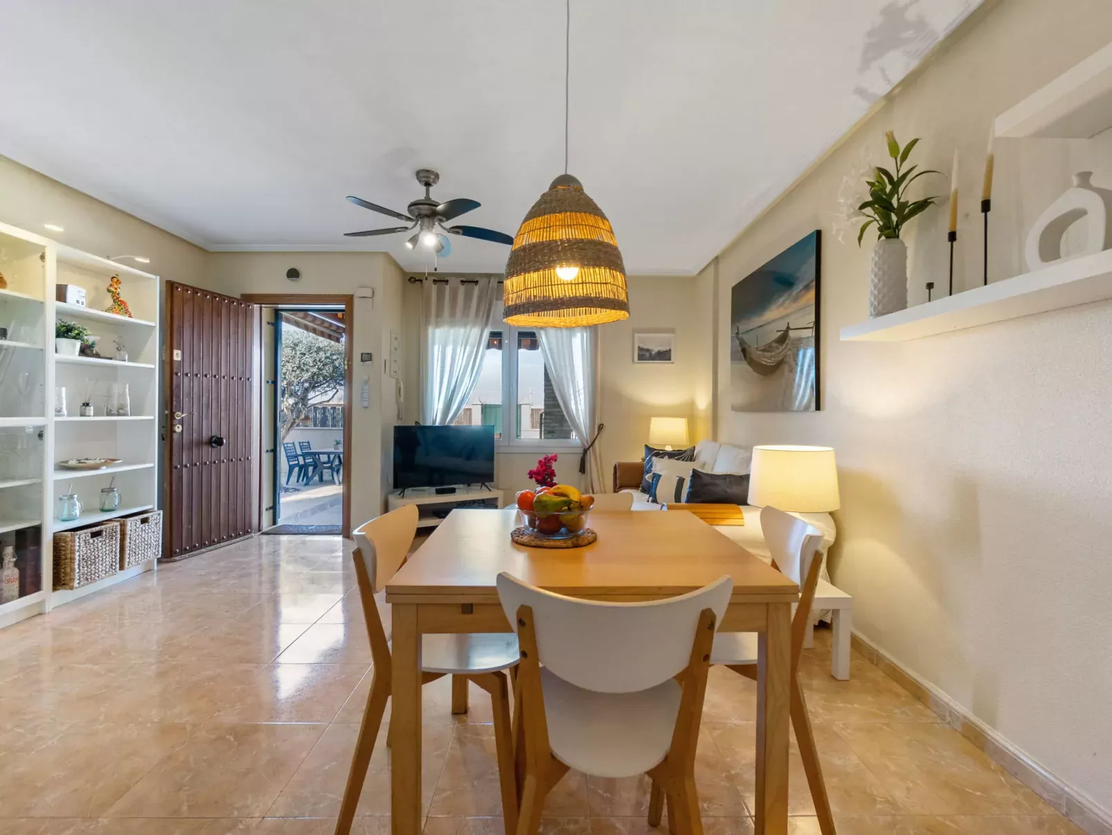 Residencial Villa Madrid-Dedans