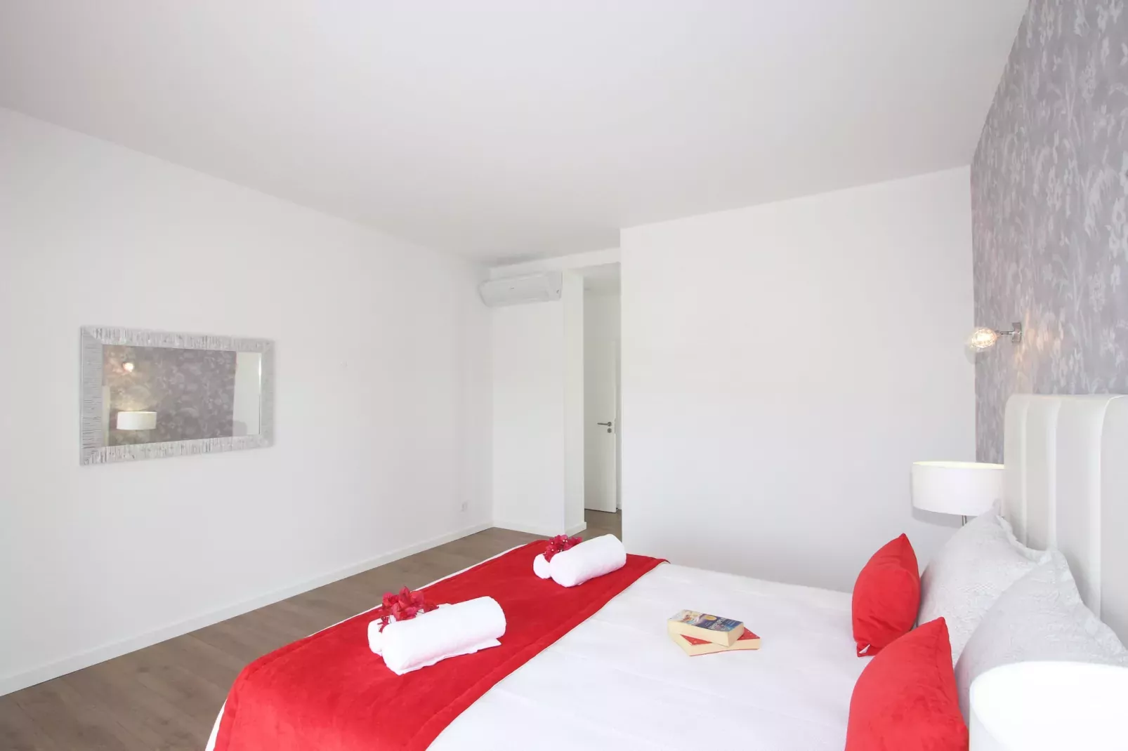Villa Riviera-Bedroom